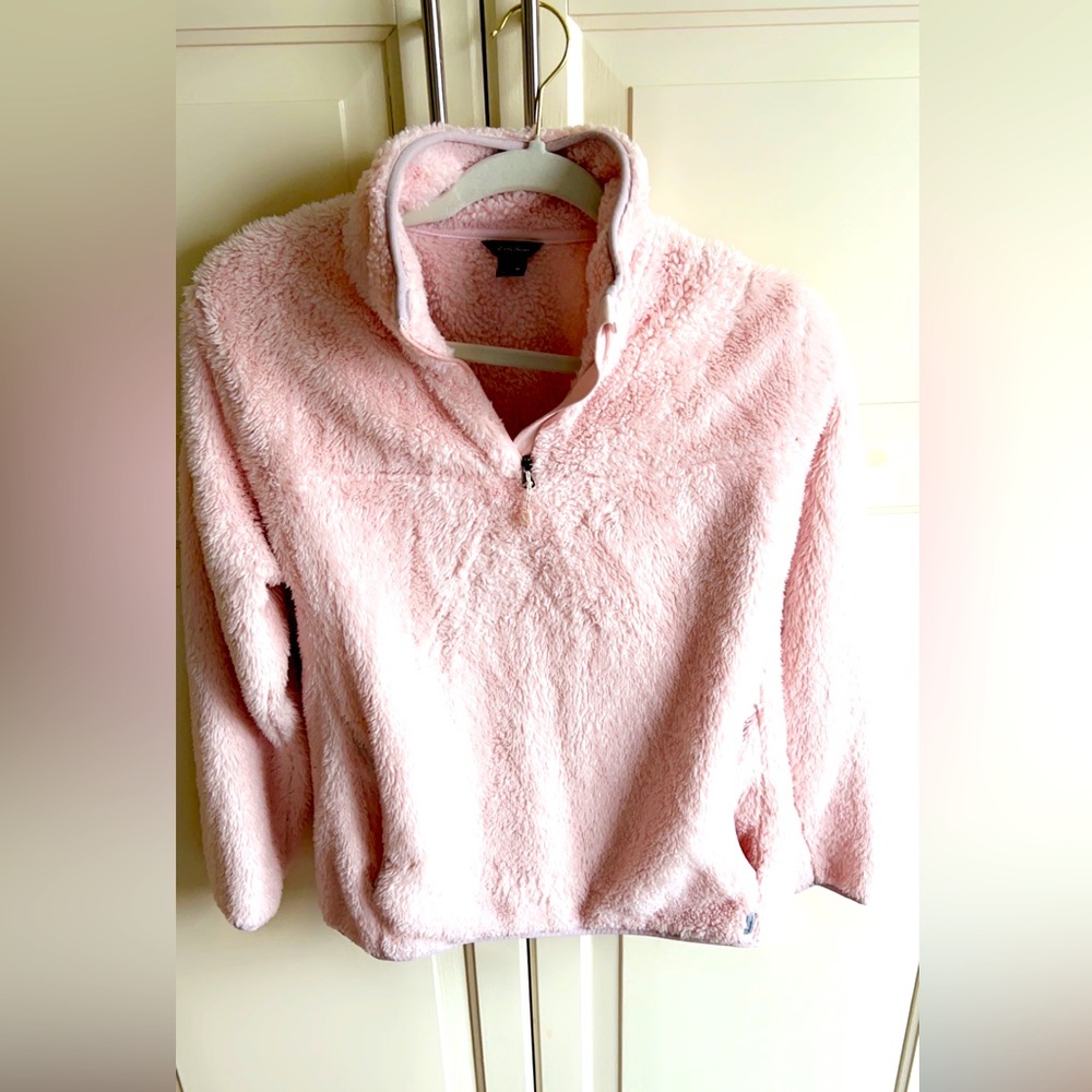 Eddie Bauer pullover. Size M. Light pink. EUC